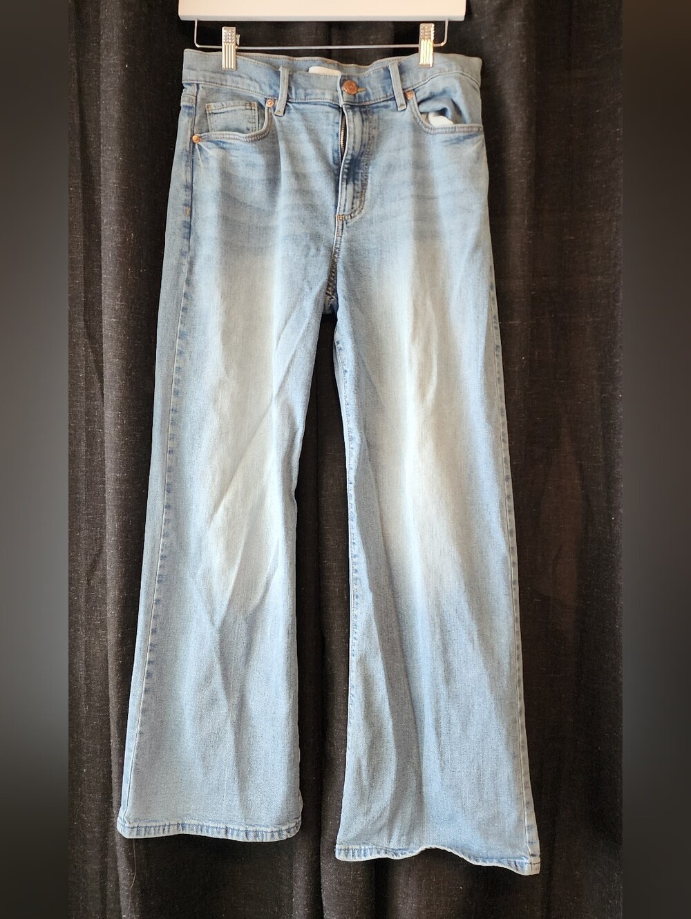 LOFT Outlet High Rise Wide Leg Jeans – Size 8, Light Wash Denim,